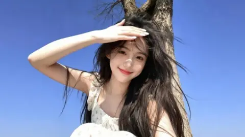 女大学生被蜈蚣咬